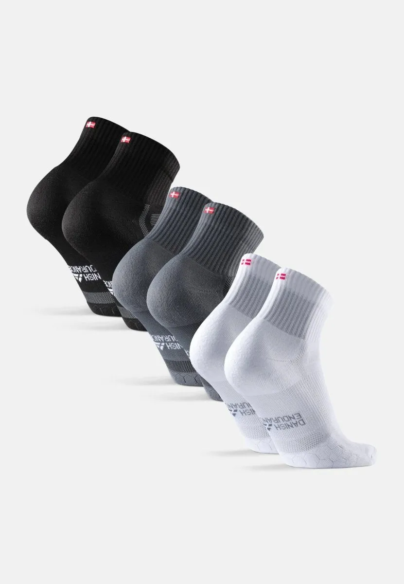 LONG-DISTANCE RUNNING SOCKS