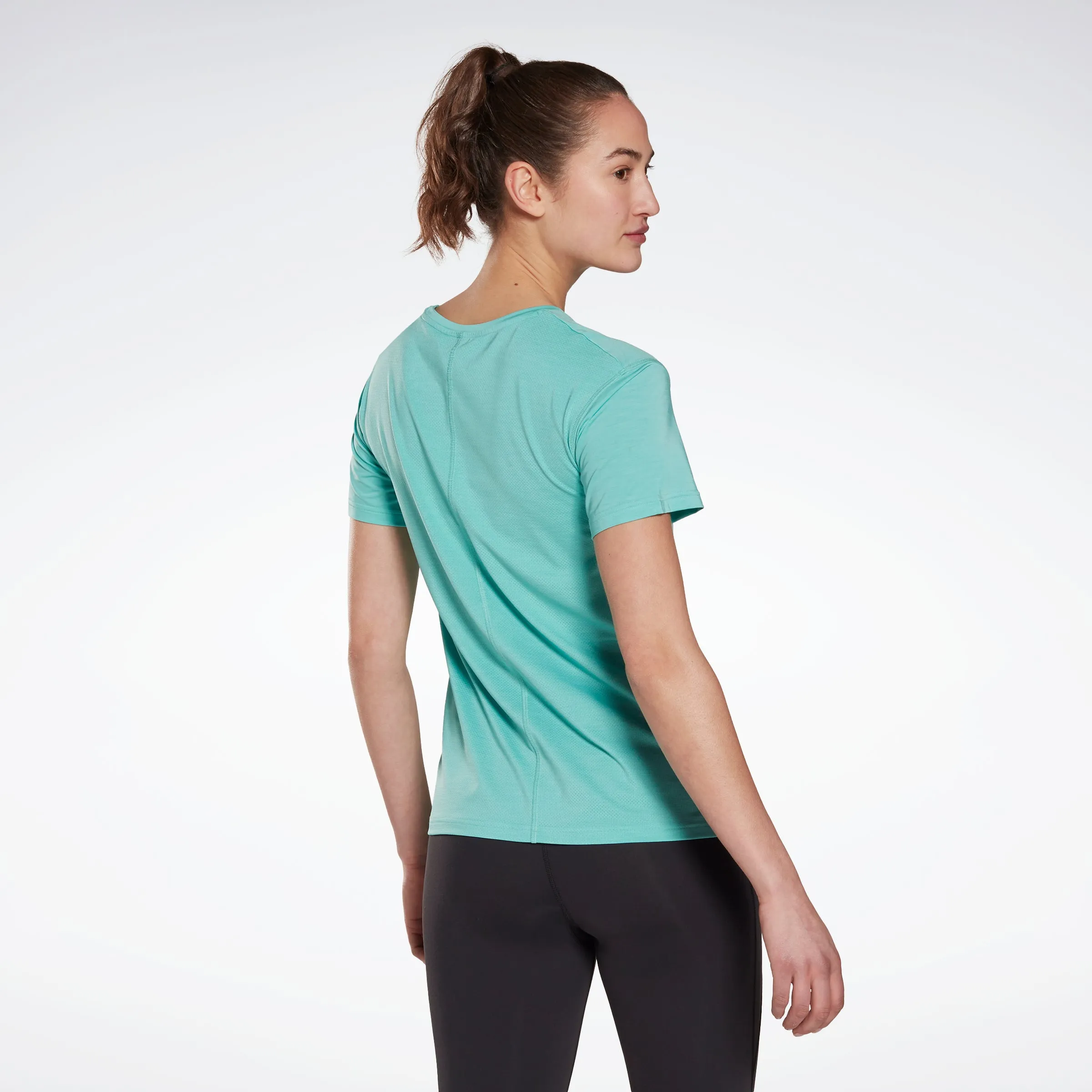 Reebok Apparel Women Activchill Athletic T-Shirt Seclte