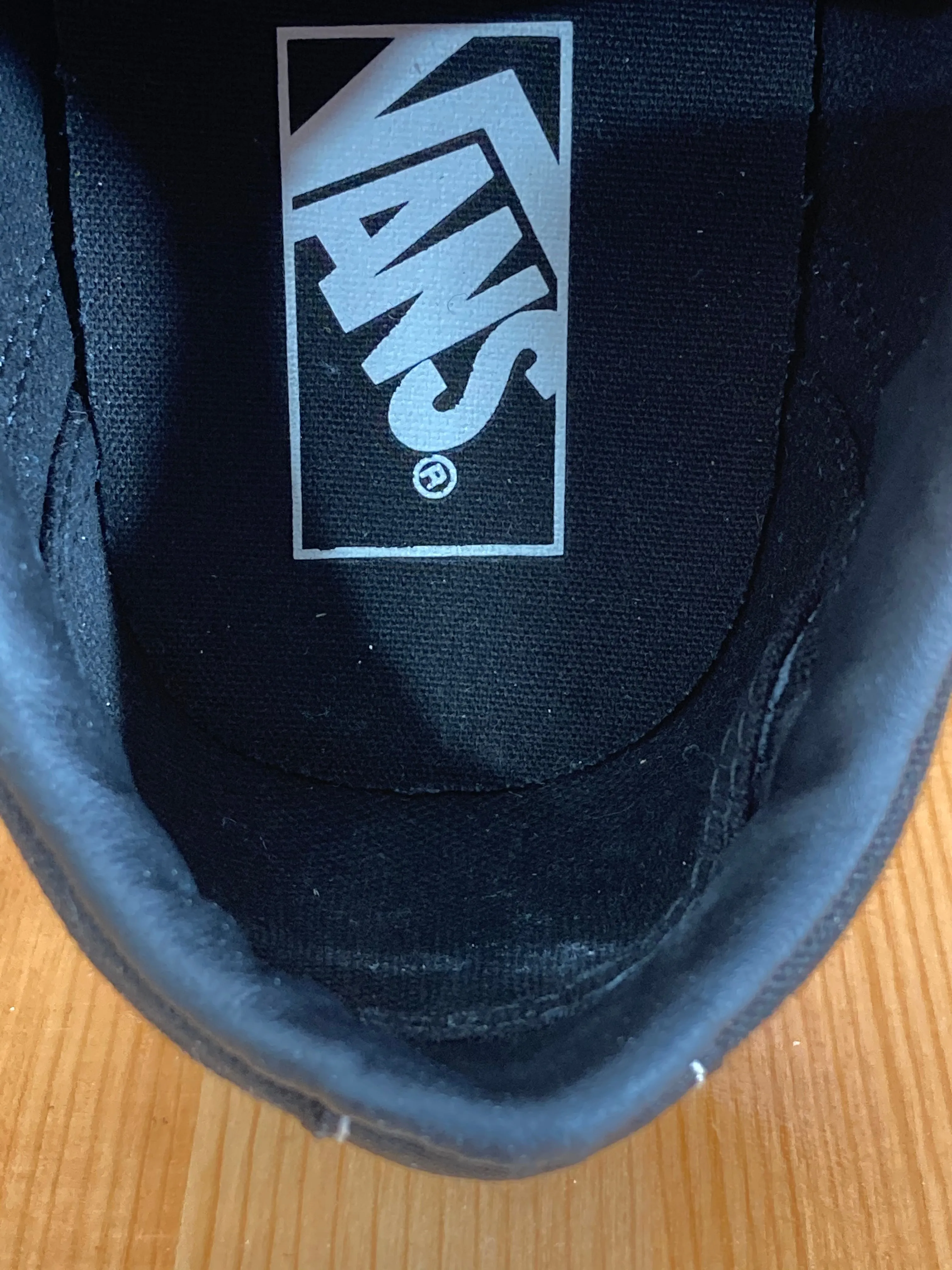 VANS OLD SCHOOL SKOOL Men Size 8.5 Skateboarding Skateboard Shoes Sneakers