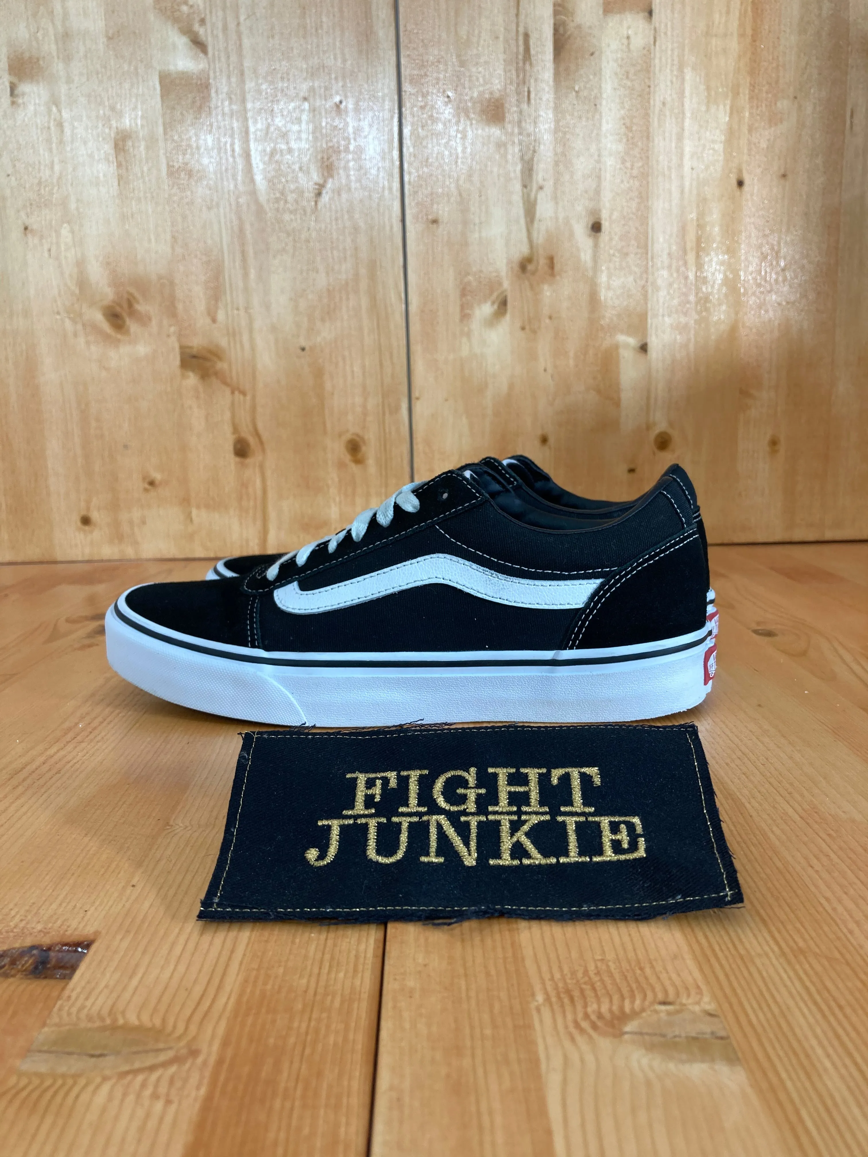 VANS OLD SCHOOL SKOOL Men Size 8.5 Skateboarding Skateboard Shoes Sneakers
