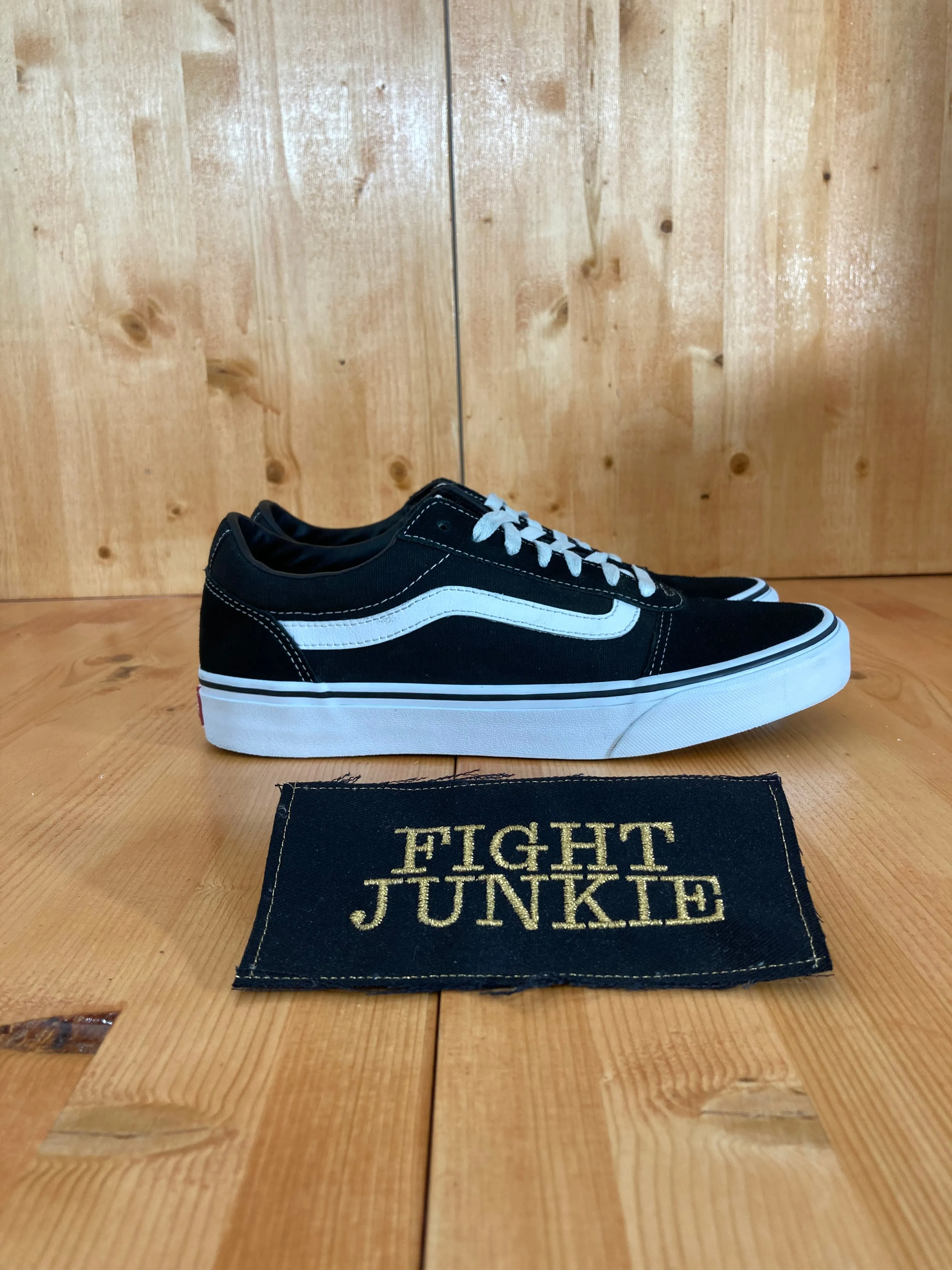VANS OLD SCHOOL SKOOL Men Size 8.5 Skateboarding Skateboard Shoes Sneakers